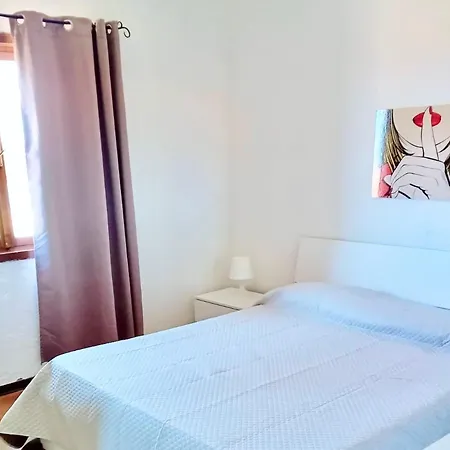 6 Beds In Marinella Just 300 Mt From The Apartman *